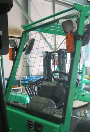 防護柵（格子タイプ）の画像